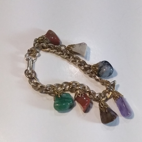 Vintage Charm Bracelet. - Picture 2 of 3